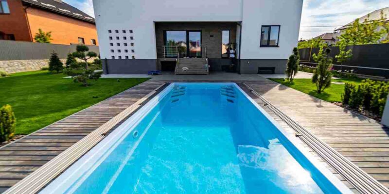 Construction piscine privée : quelles réglementations ?