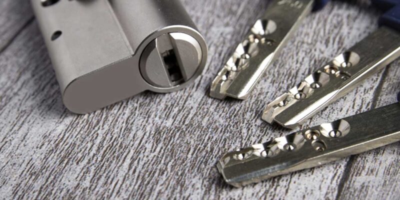 Comment changer une serrure de porte d’entrée et laquelle choisir ?